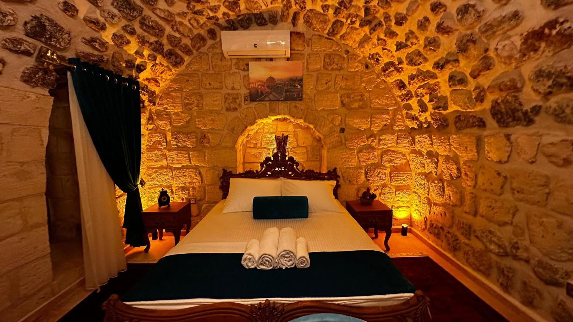 Seyr-I Asur Hotell Midyat Eksteriør bilde